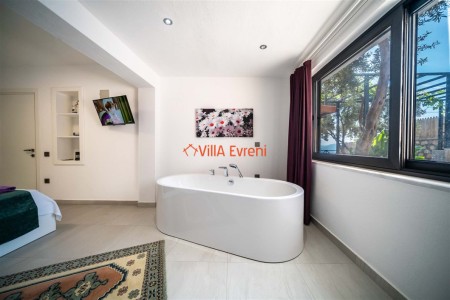 VillA Therapy Aqua